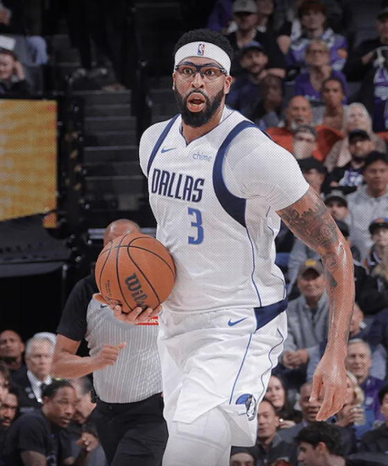 开云体育官网-浓眉申请交易！富保罗出面逼宫，独行侠左右为难，球迷：回湖人队|安东尼·戴维斯|洛杉矶湖人队|达拉斯独行侠队|戴维斯-贝尔坦斯|卢卡-东契奇_新浪新闻